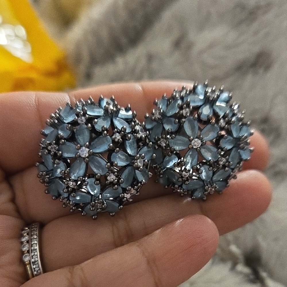 Elegant Blue Floral Earrings